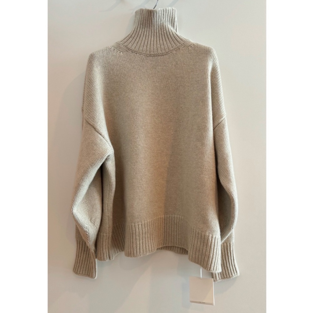 The Row Women's Pheliana Cashmere Turtleneck Sweater - Oatmeal Size S NWT - Picture 7 of 10